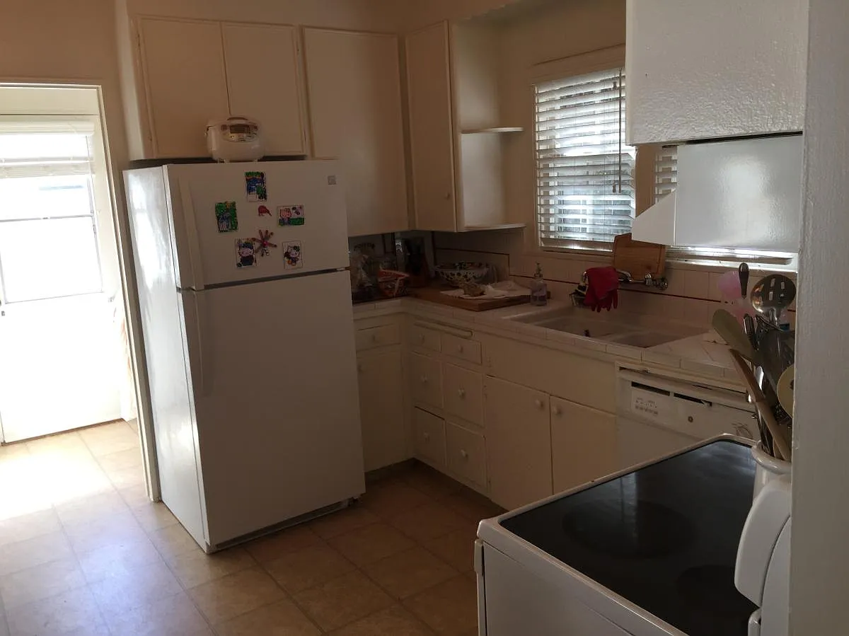 156 S Gretna Green Way — Photo 2
