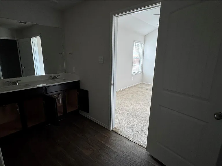 408 Frogmore Loop — Photo 10
