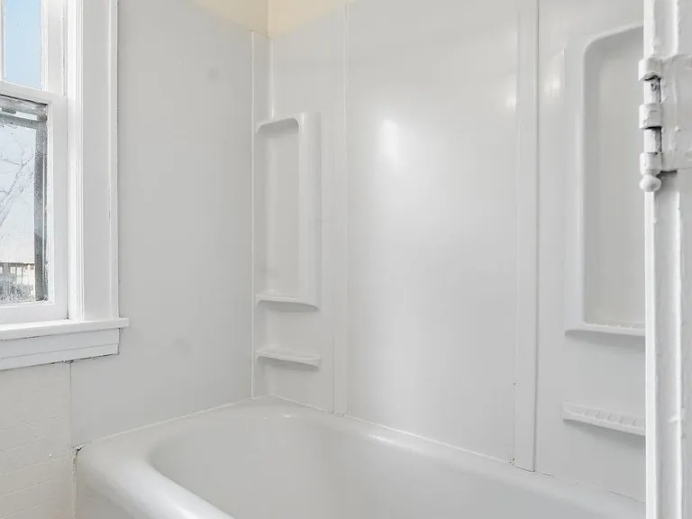 2545 Garfield Ave #24 — Photo 15