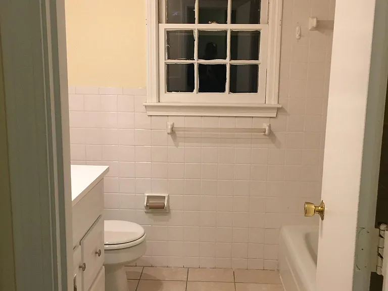 11-15 Lee St — Photo 5