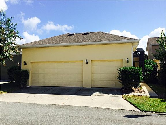 3rd image of 210 Burgess Dr