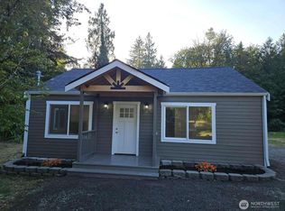 10211 Ogle Rd NE, Poulsbo, WA 98370