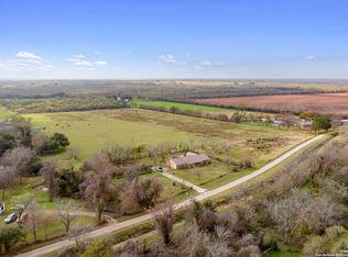 411 County Road 671, Devine, TX 78016