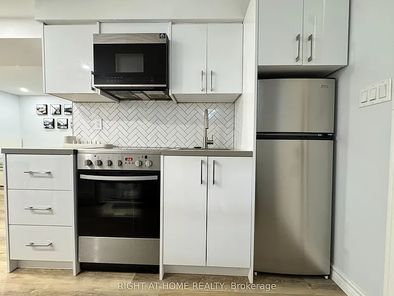 3363 Chokecherry Cres #BASEMENT — Photo 6
