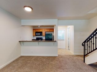 3220 C St #4, Redding, CA 96002