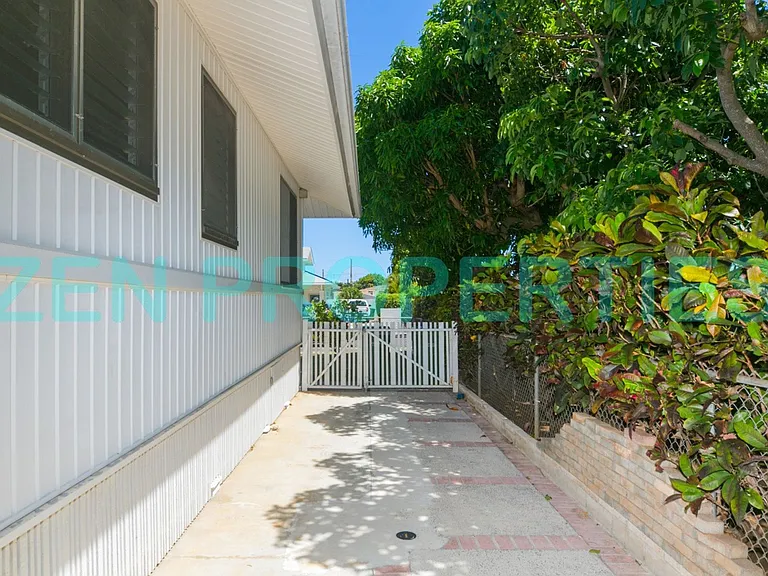 5616 Kawaikui St — Photo 34