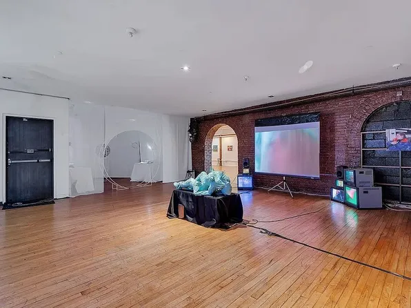 132 Mulberry St #3A, New York, NY 10013