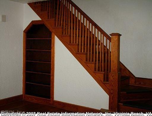 3rd image of 105 W Ocean Ave #2