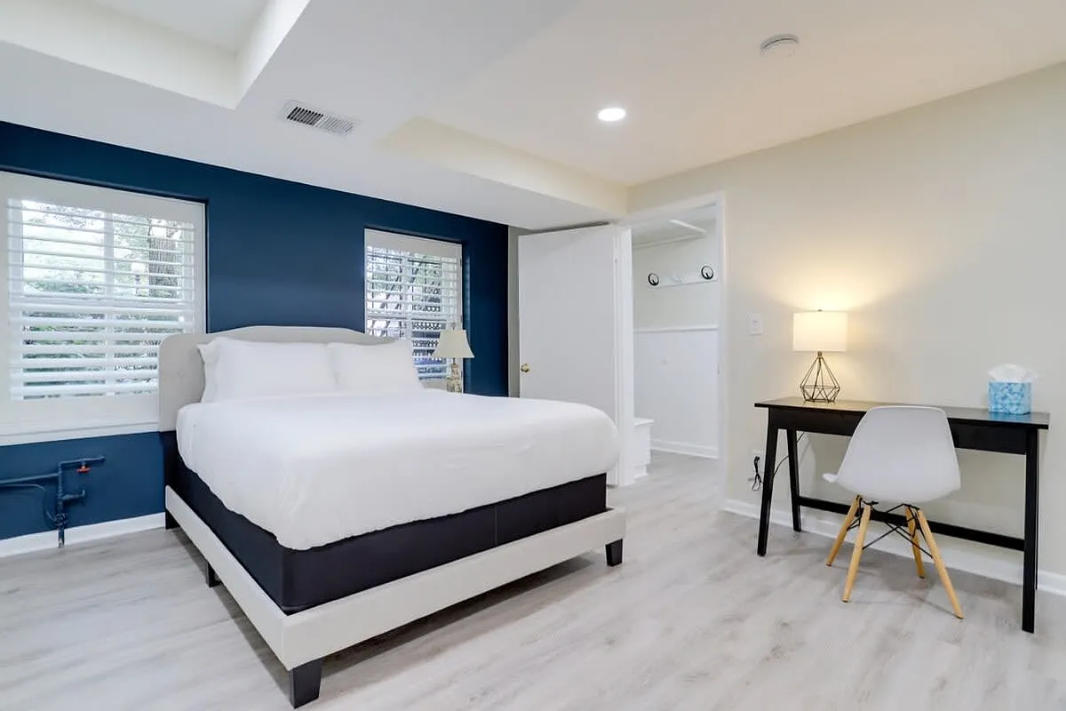 1 bed, 700 sqft, $4,200 — Photo 4