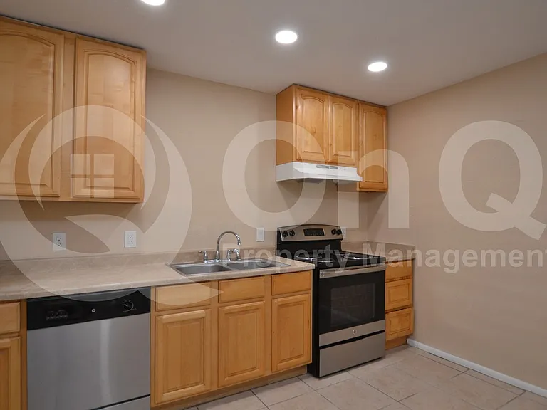 8118 N 29th Ave — Photo 4