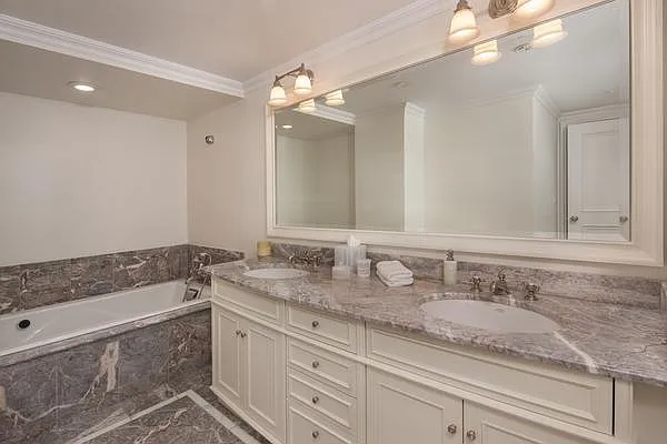 Sold by Trump International Realty | media 38