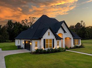 502 Lost Creek Cir, Longview, TX 75605