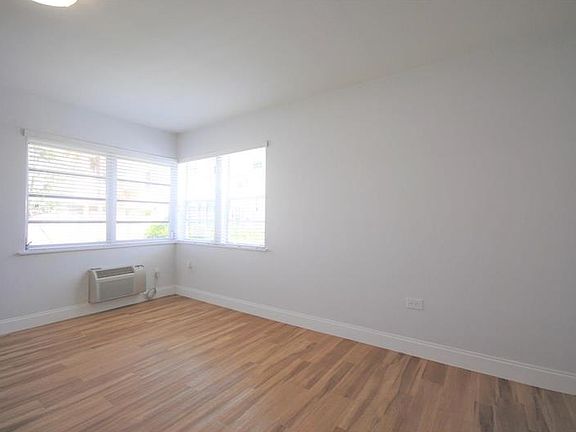 3rd image of 7143 Bonita Dr APT 4