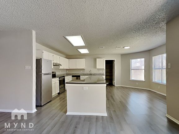 2nd image of 8031 Manderly Pl