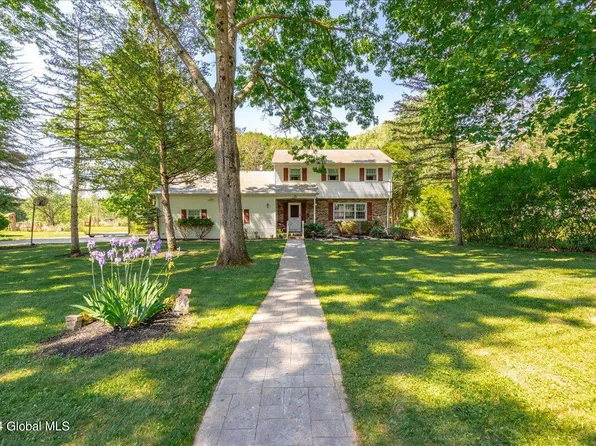 62 Grissom Drive, Clifton Park, NY 12065