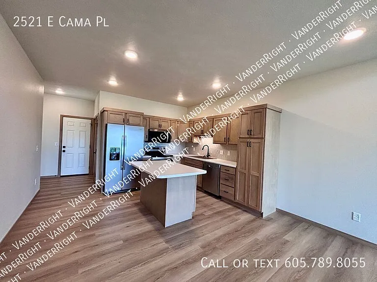 2521 E Cama Pl — Photo 24