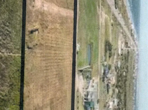 1002 & 1016 Paisley St, Gilchrist, TX 77617