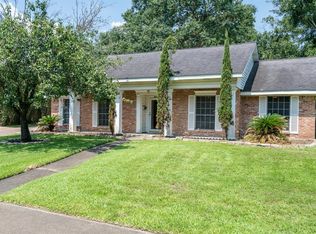 6334 Spruce Forest Dr, Houston, TX 77092