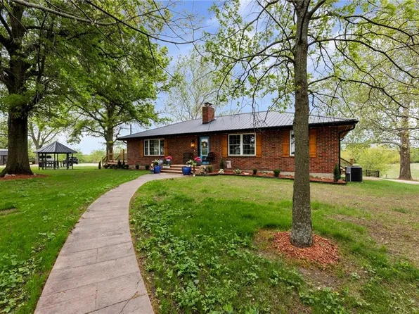 32240 N Rockville Rd, Louisburg, KS 66053