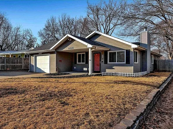 4726 SW 17th Ter, Topeka, KS 66604