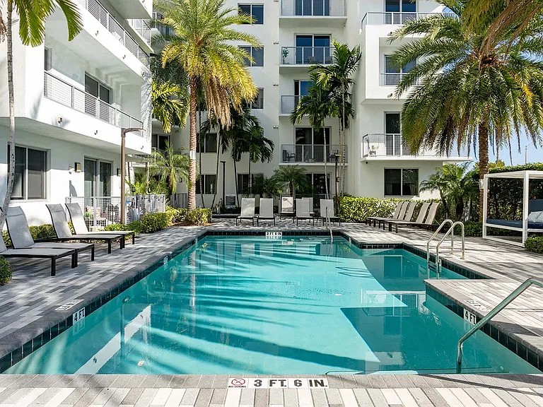 Griffis Pompano Beach pool.