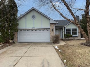 2472 Fox Dr, Aurora, IL 60506