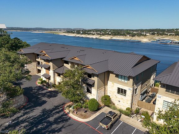 2nd image of 125 Marina Village Cv #125