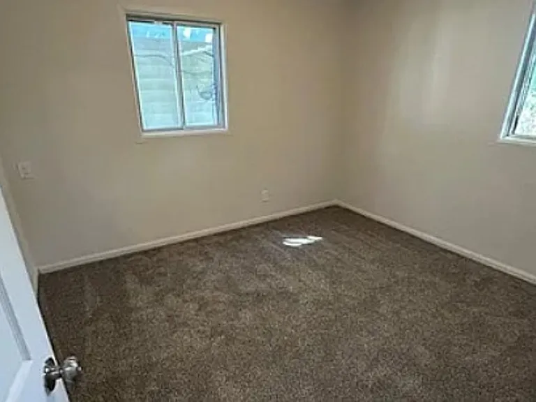 813 Saint William Dr — Photo 6