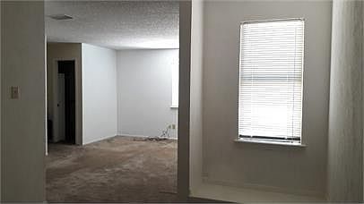 3rd image of 2924 Nova Dr