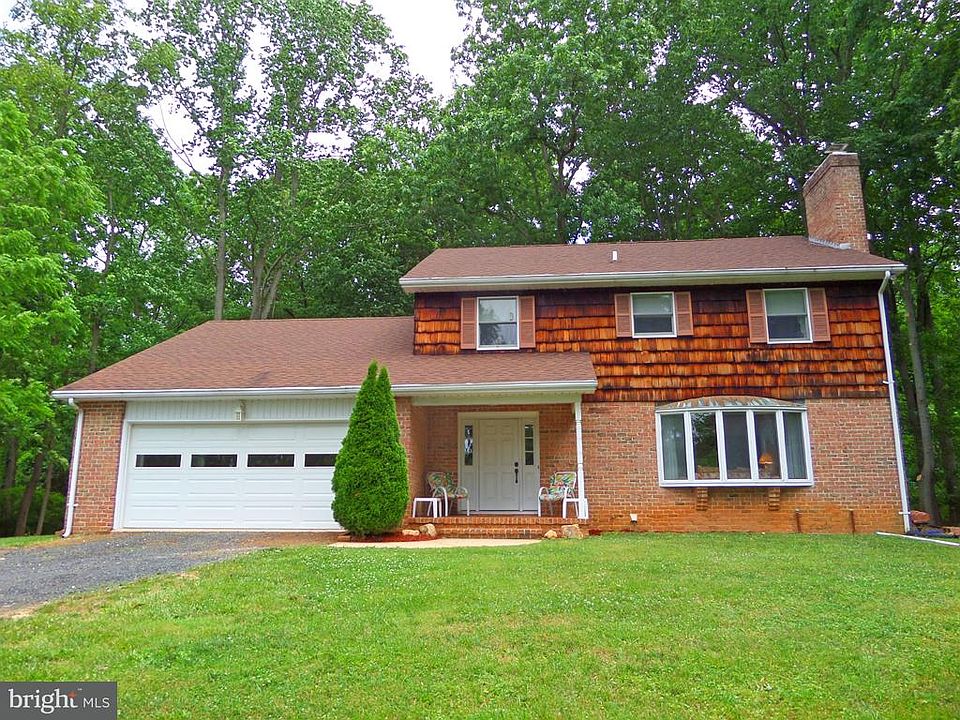 1st image of 2001 Waverly Dr