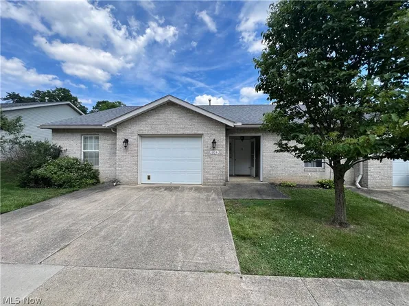 103 Brambly Hedge Dr #103, Millersburg, OH 44654