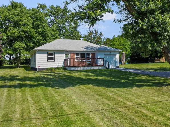 1551 S Range Rd, La Porte, IN 46350