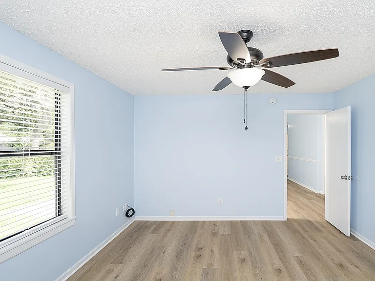 140 Bonita Rd — Photo 18