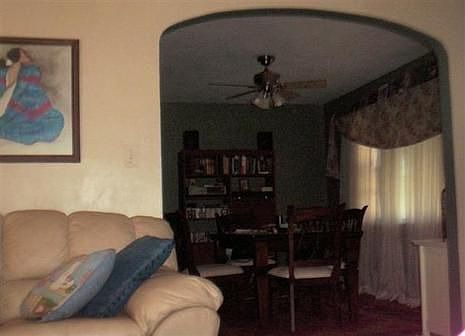 living room/dining room