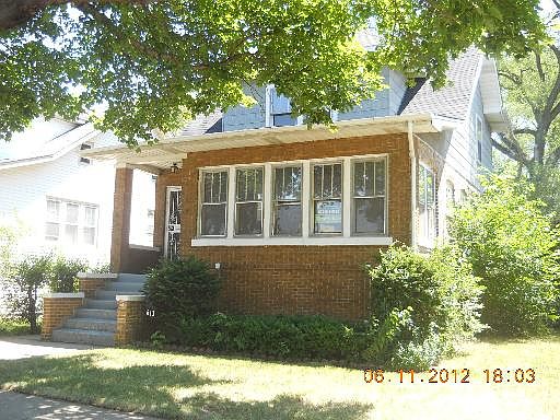 1st image of 613 23rd Ave