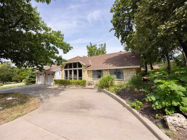 4 Forest Rd, Ponca City, OK 74604