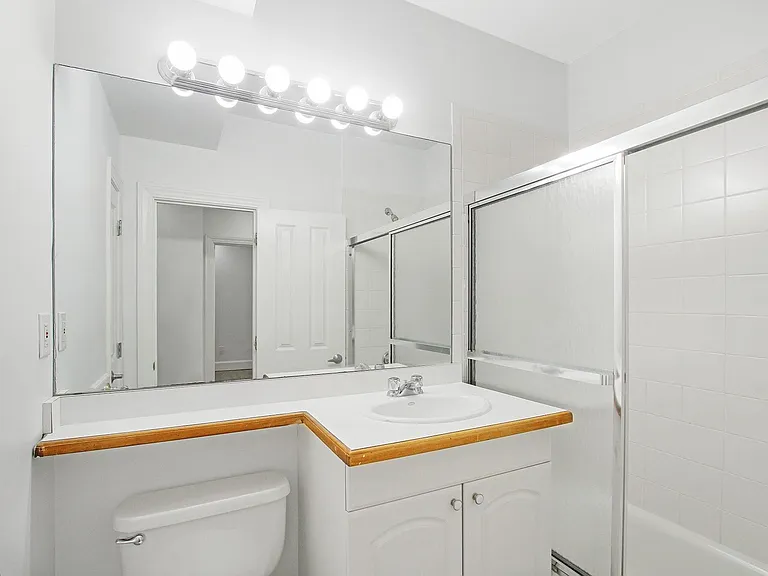 140 Boylston St #8 — Photo 10