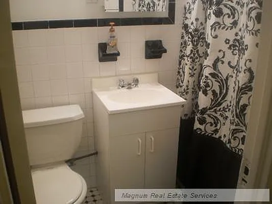 Rented by Magnum Realty Holdings, LLC | media 17