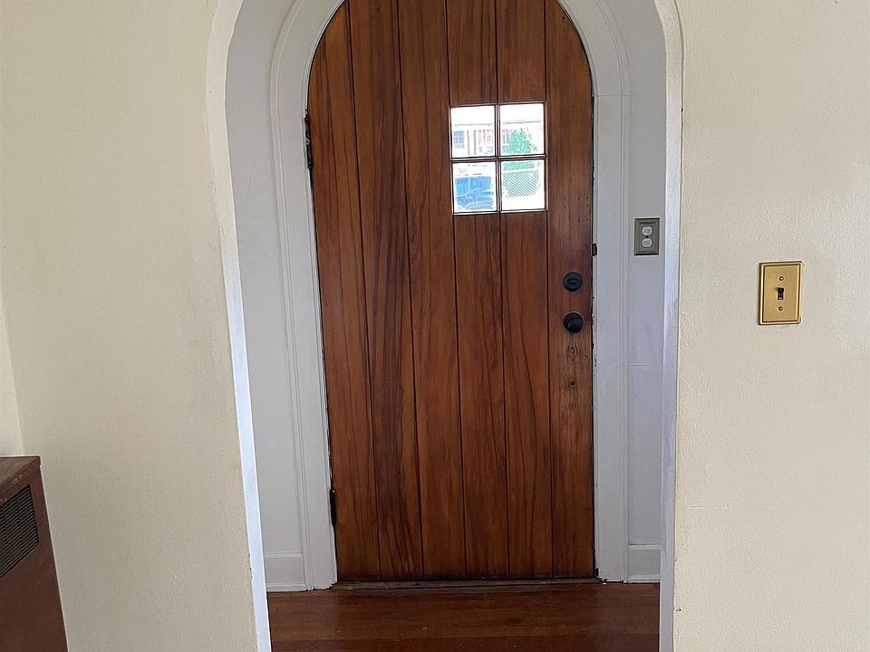 307 Florence Ave, Waynesboro, VA 22980 Zillow