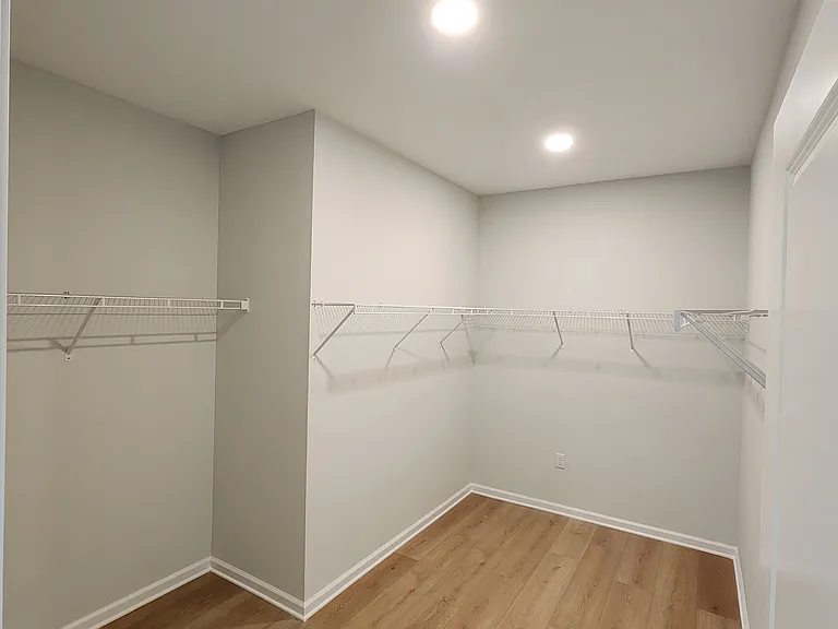 102 Riverwalk Blvd — Photo 11