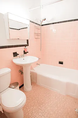 Rented by New York Residence | media 15