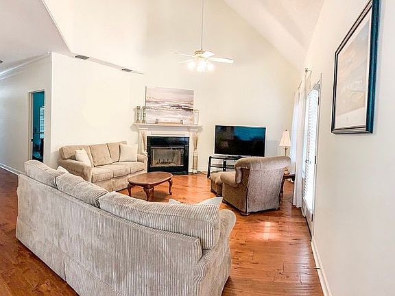 3rd image of 31267 Oakridge Ct