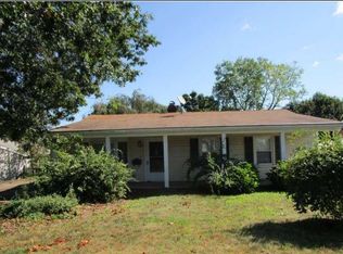 21 Webster Dr, Ansonia, CT 06401