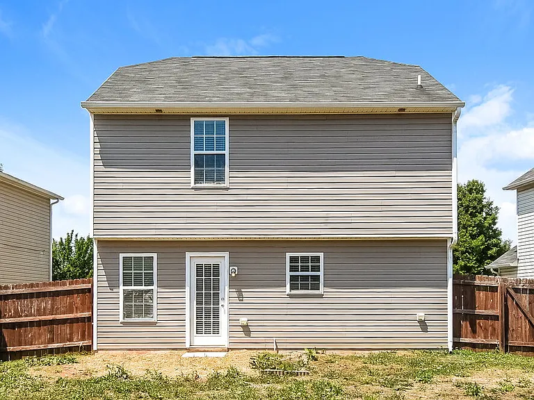 735 Bitting Hall Cir — Photo 17
