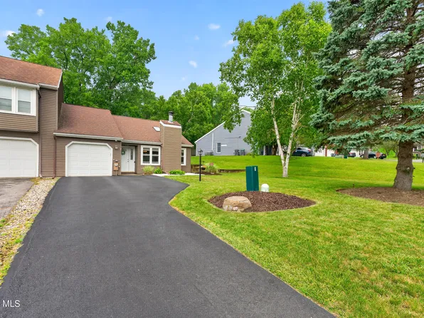 7 Westchester Court, Clifton Park, NY 12065