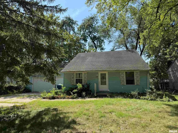 208 W Clara Ave, Peoria, IL 61614