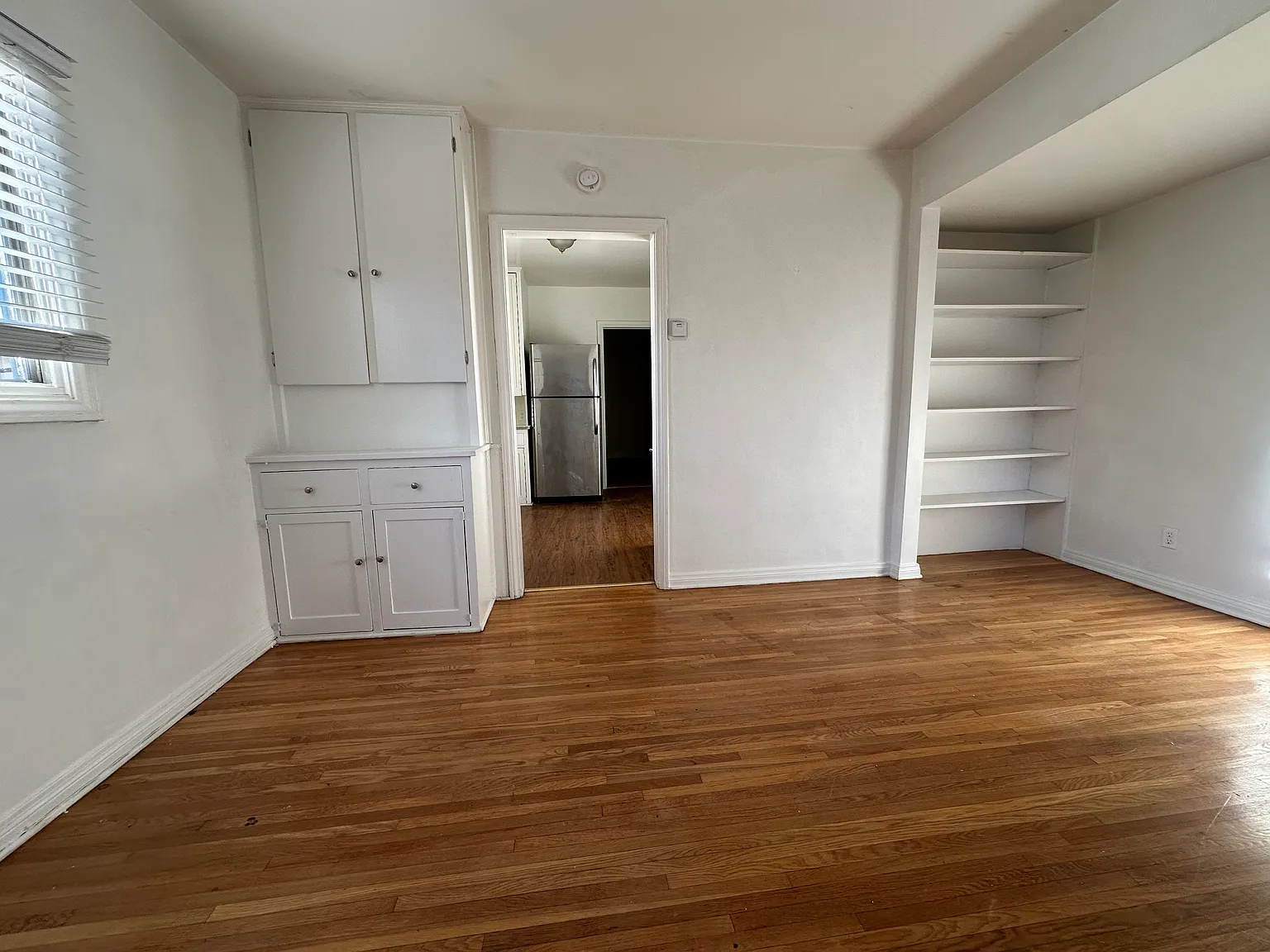 2 bed, 850 sqft, $2,600 — Photo 4