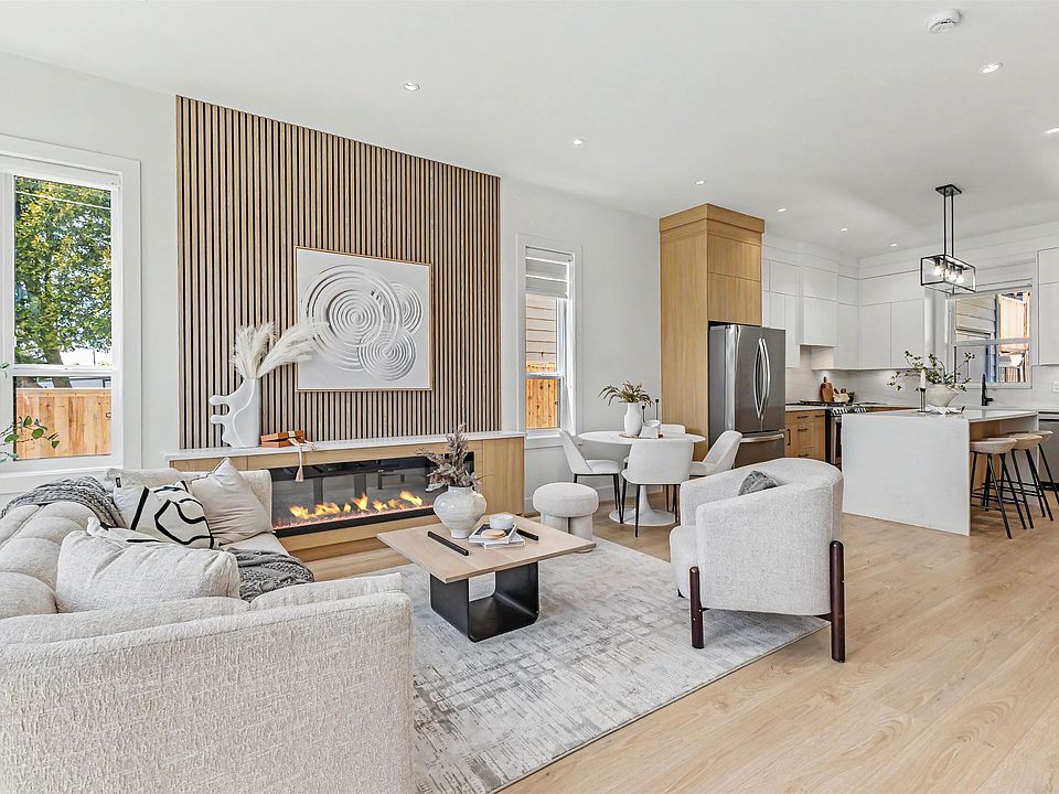 1st image of 957 Edgar Ave #101