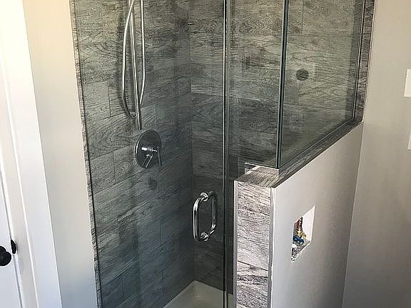 Guest shower