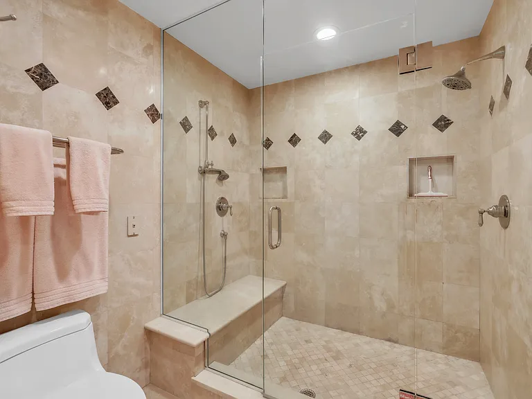 615 Dream Island Rd #202 — Photo 21
